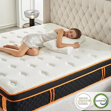 Close-up of gel memory foam and pocket springs in CHRIXANEIR hybrid mattress