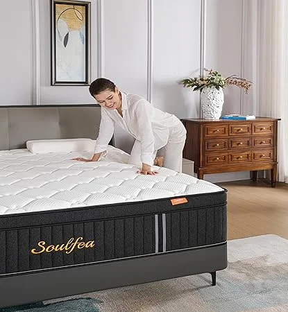 Full mattress with edge support and pressure relief features
