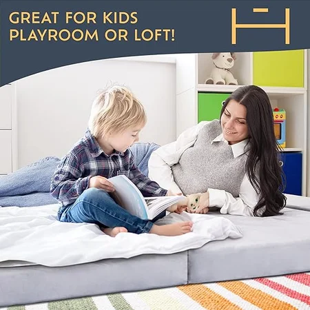 Foldable Heyward mattress couch, ideal as a guest bed option