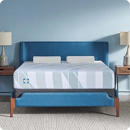 Sealy Dreamlife foam mattress in a box, full size, unboxed and expanding