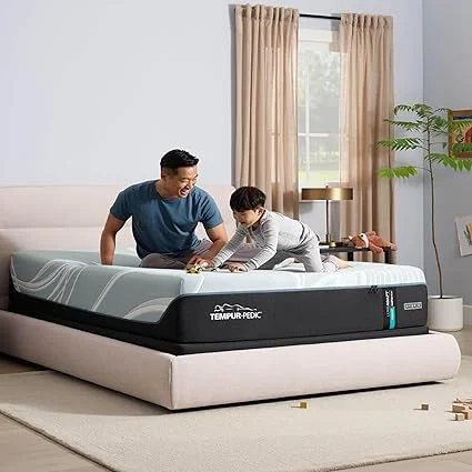 TEMPUR king mattress demonstrating motion isolation for undisturbed sleep