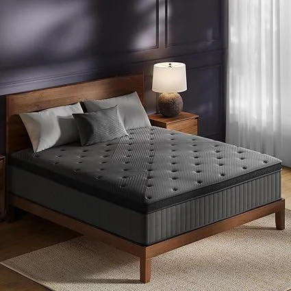 ZLNDR Aura 12-inch hybrid mattress in a box, perfect for guest rooms and apartments