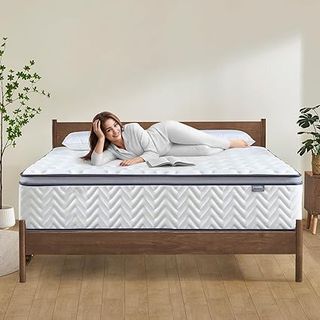 Lynnbery 12 inch full mattress with cooling gel memory foam and pocketed coils
